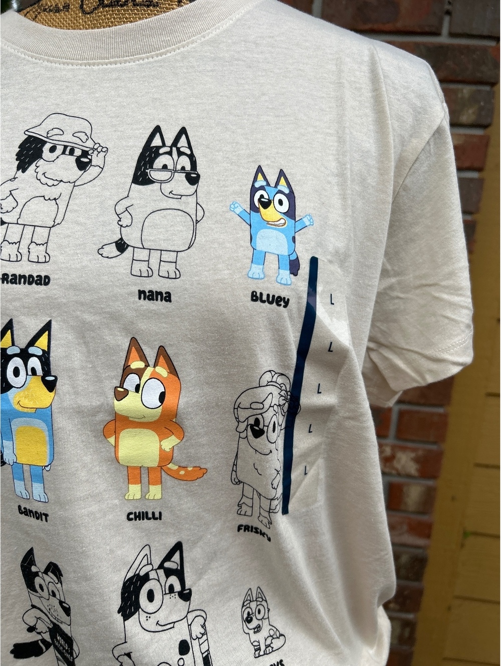 Bluey Cartoon Character Graphic T-Shirt Large Cotton Beige